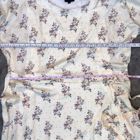 WUKOGALS floral long asymmetric dress size L - Picture 9 of 10